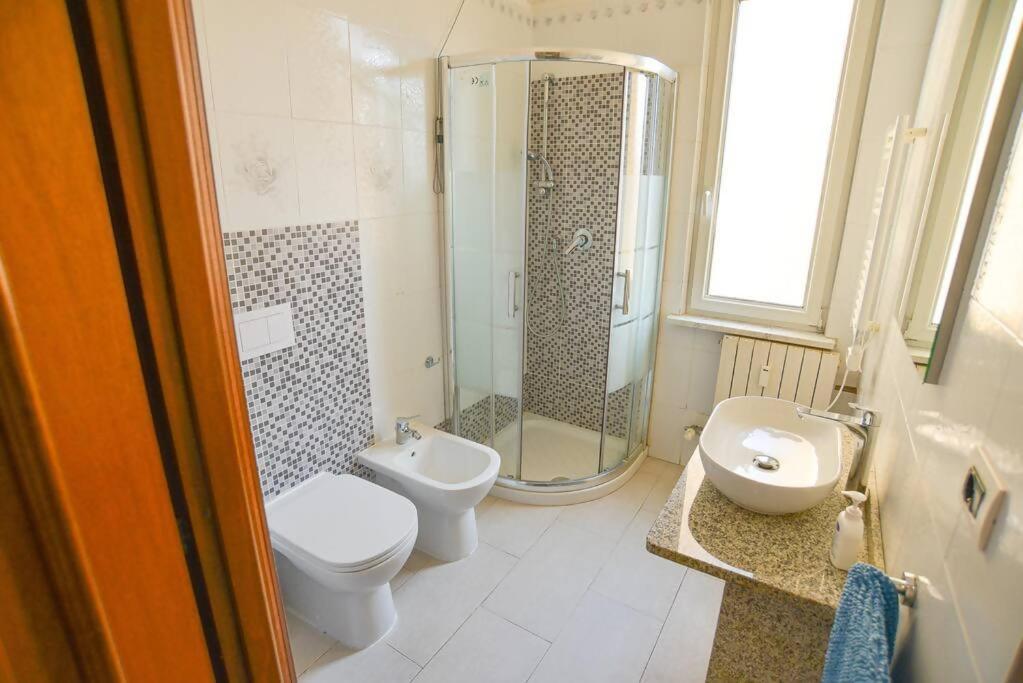 Ferienwohnung L'Arte Al Mare Savona Exterior foto